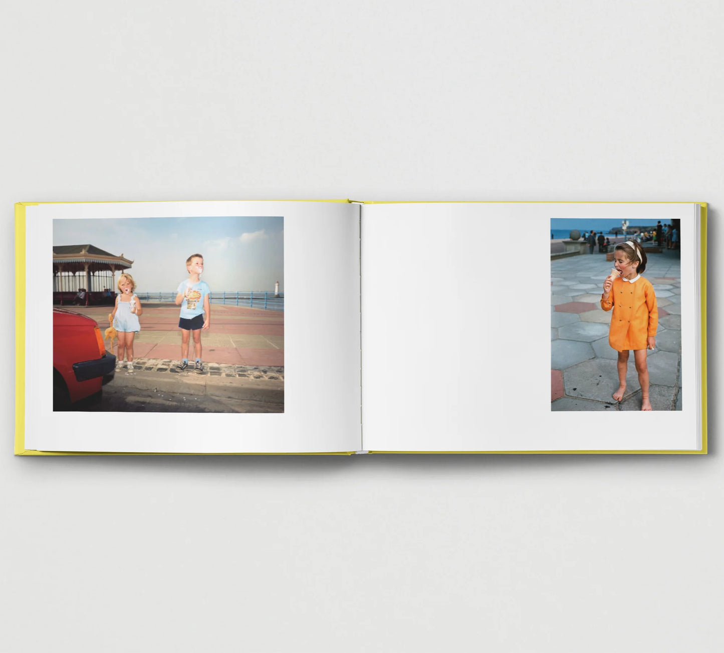 Déjà View - Martin Parr & The Anonymous Project