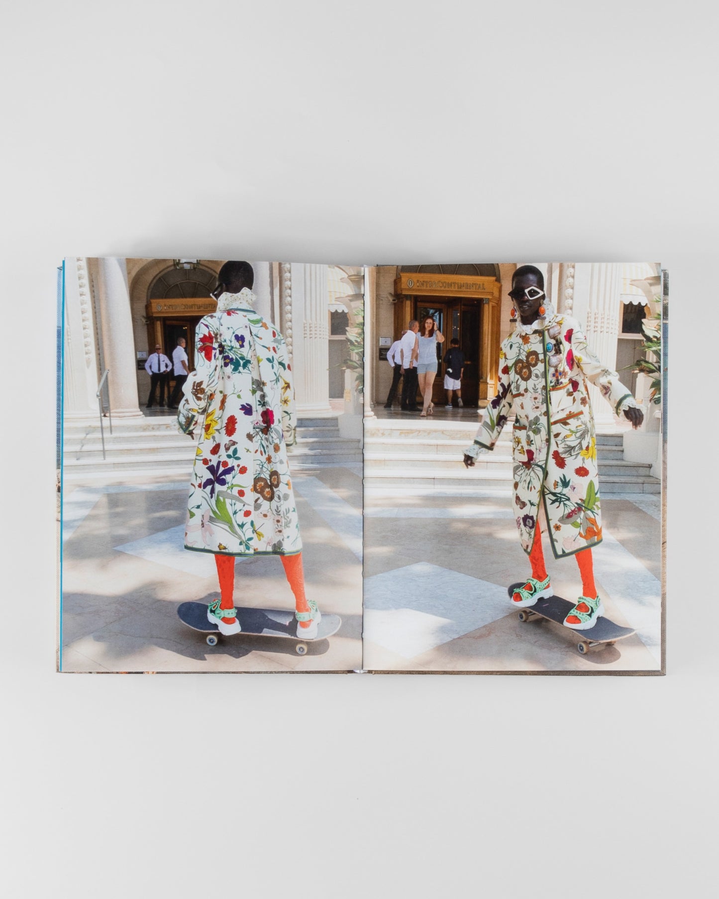 WORLD (The Price of Love) - signé